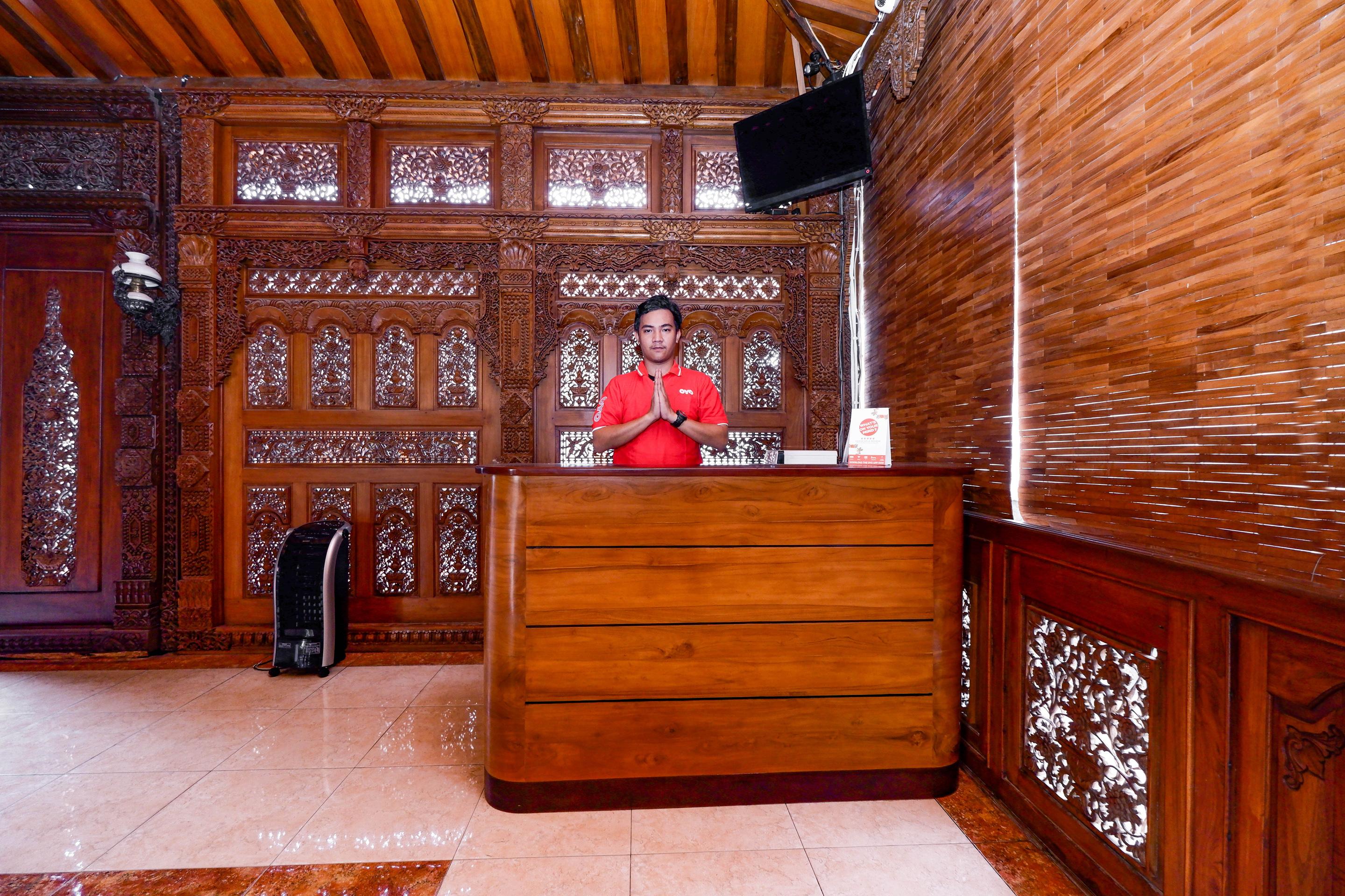 Oyo 2327 Pagsis Village Klaten Kültér fotó